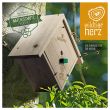 Load image into Gallery viewer, Wooden Insect Hotel for Bees Nest Nesting Box Weatherproof Insect Hotels Pasal 
