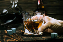 Load image into Gallery viewer, Whiskey Stones and Glass Gift 4 Whisky Stones Barware Sets Pasal 
