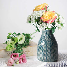 Load image into Gallery viewer, Ceramic Flower Vases Set of 3 Handmade Modern Decorative Vase Vases Pasal 