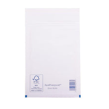 Load image into Gallery viewer, Padded Bubble Envelope in White Internal Size Unbranded 200 Units of B/00 120x215mm 