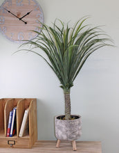 Load image into Gallery viewer, Artificial Yucca Plant, 90cm pasal 